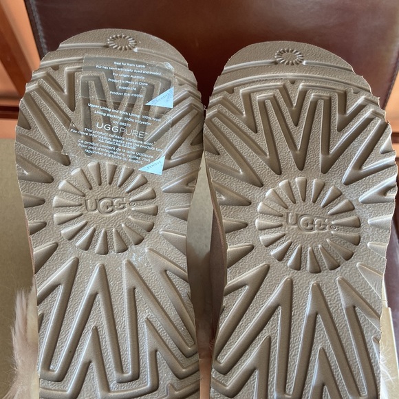 New Ugg boots size 6 - Picture 4 of 16